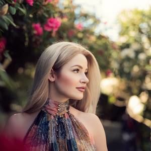 Meet your Posher, Alina